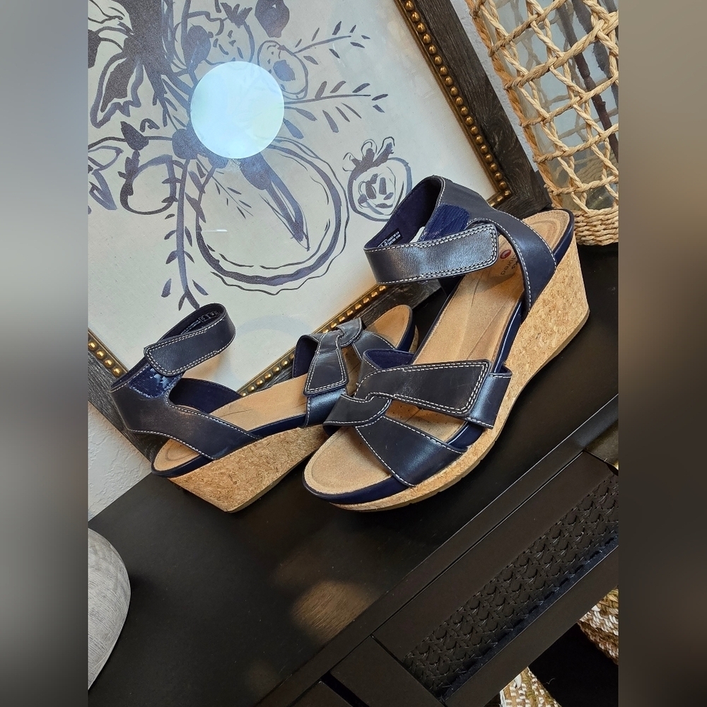 Clarks Women's Unstructured Slingback Capri Strap Wedge Navy Sandals 8 - Picture 4 of 8